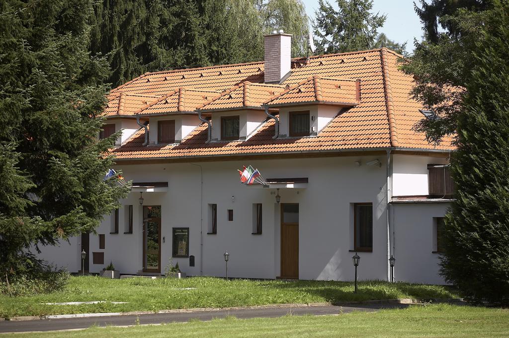 Pension Konopiste Benesov  Exterior photo